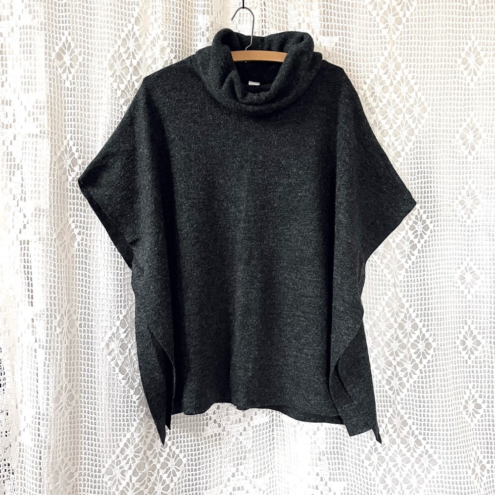 Gap Charcoal Pullover Poncho Sweater Top
